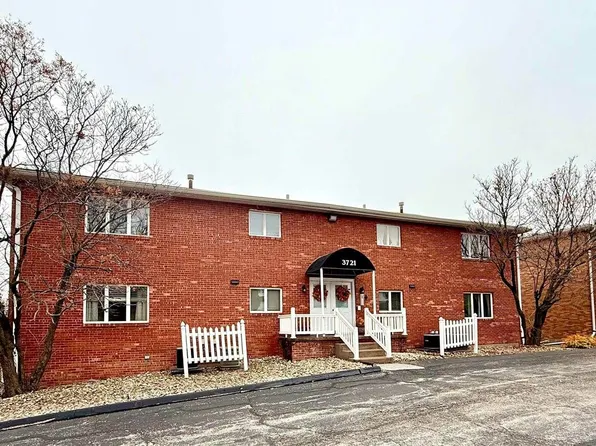 3721 35th St APT 4, Moline, IL 61265