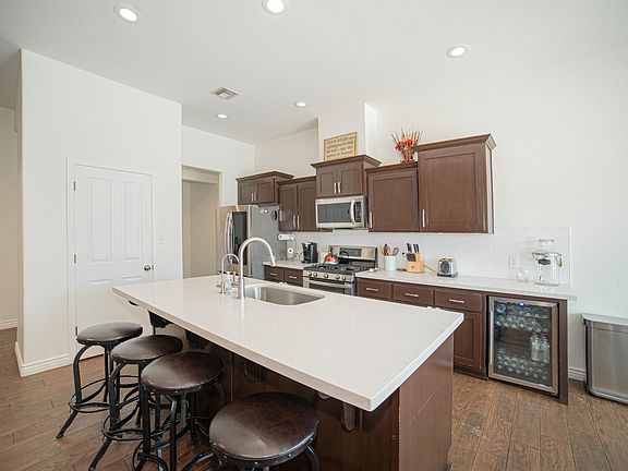 5th image of 3589 W 17th Pl