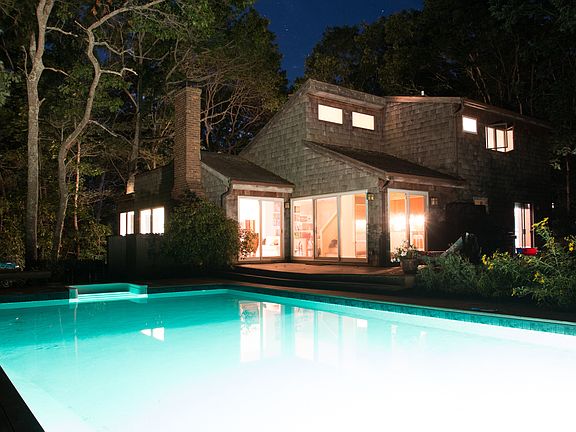 2nd image of 27 Woodthrush Ln