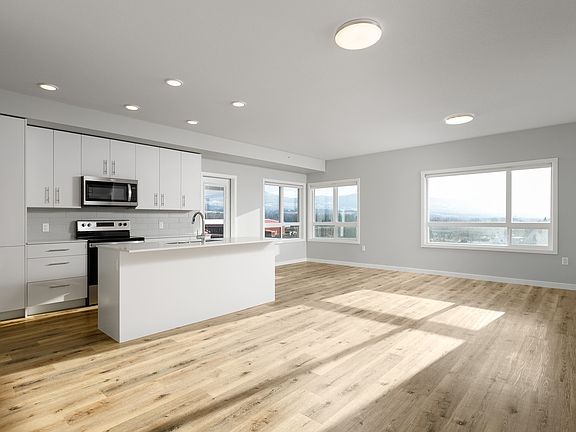 2nd image of 2165 Benvoulin Ct #109
