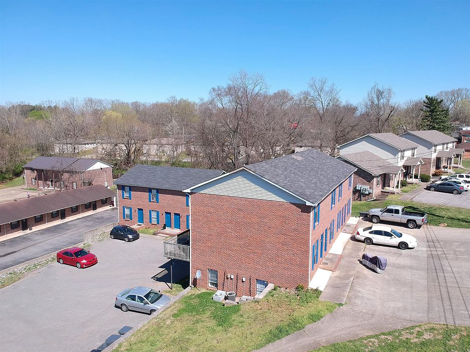 1st image of 1521 W Knollwood Cir