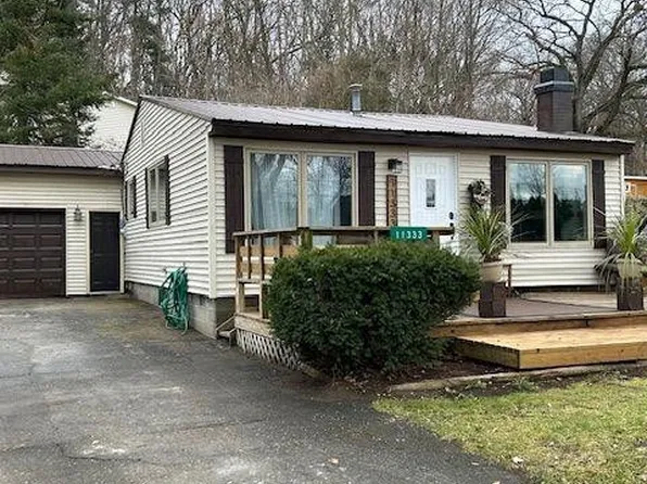 11333 Patterson Lake Dr, Pinckney, MI 48169