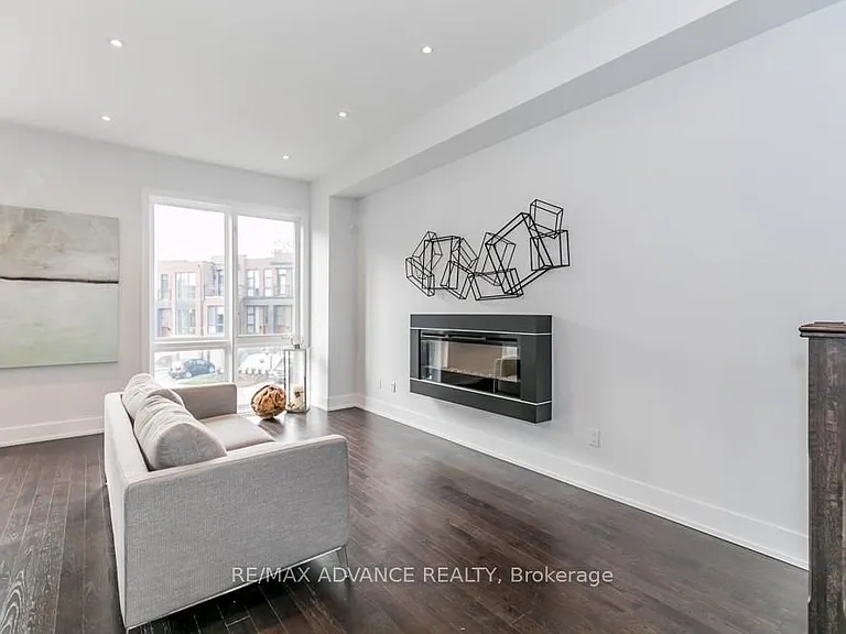 12 Cambray Rd — Photo 12