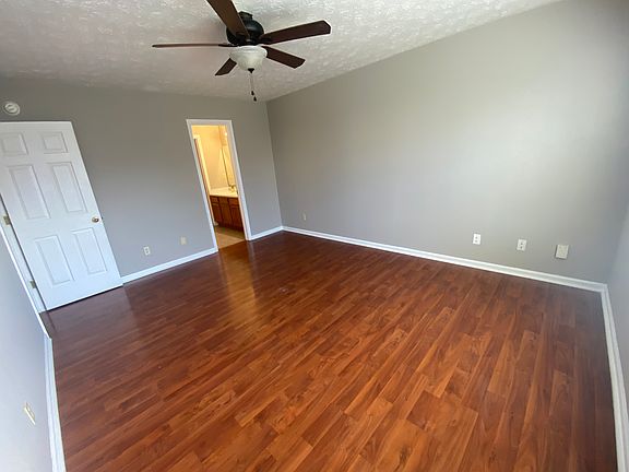 3rd image of 5846 Glen Haven Blvd