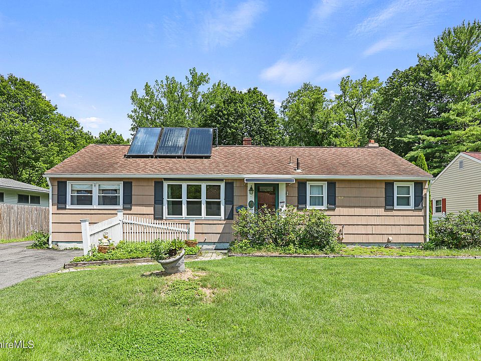 1st image of 8 Velma Ave
