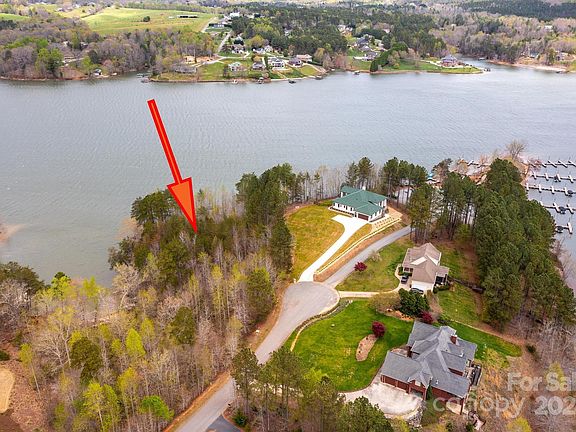 5th image of 3131 E Paradise Harbor Dr