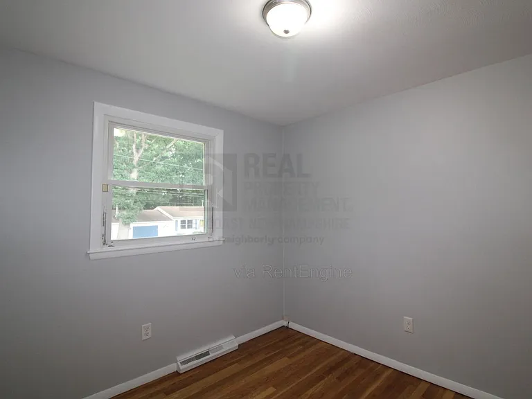 15 Redden St — Photo 16