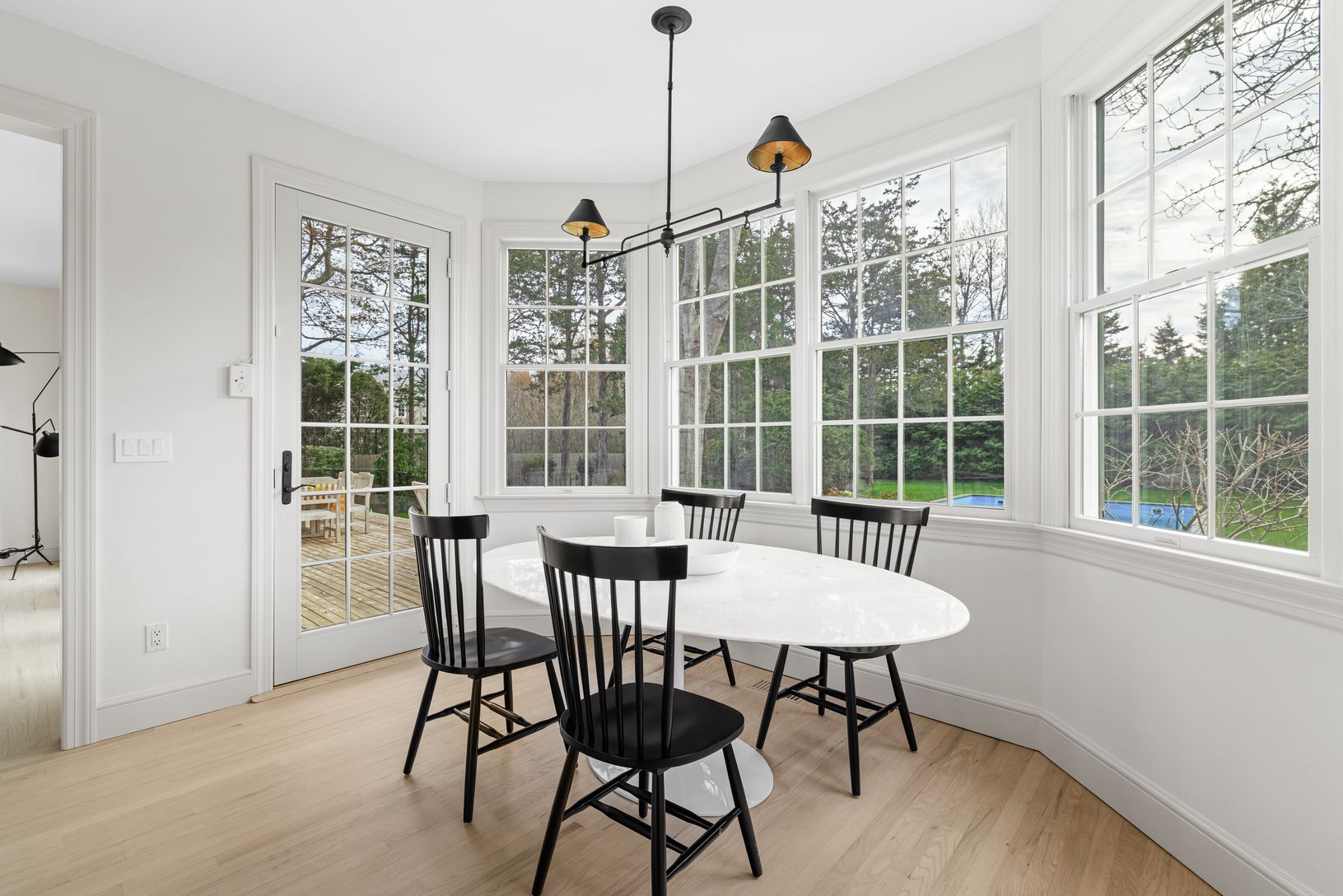  Eat-in dining room 