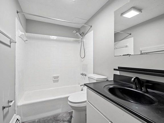 5th image of 4812 Chalet Dr APT 6