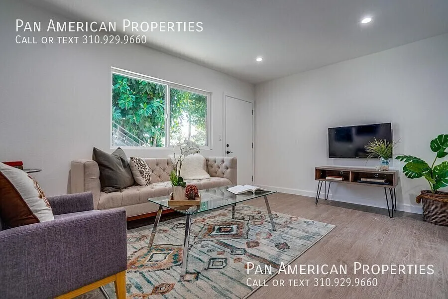 2 bed, 671 sqft, $1,995 — Photo 4