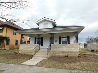 448 N 8th St, Mitchell, IN 47446