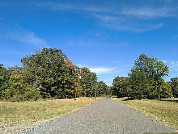 4th image of 1139 Binning Rd