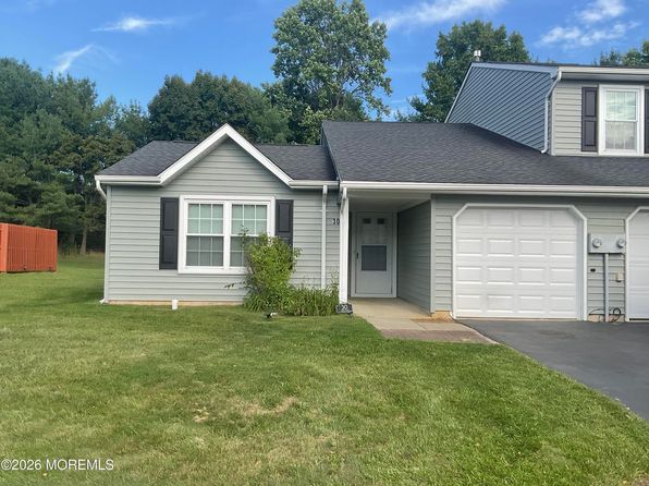 30 Harbor Cir
