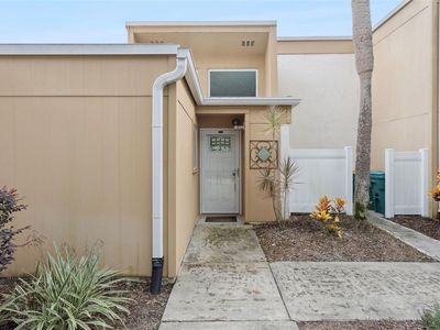 1051 S Highland St APT 6A, Mount Dora, FL, 32757