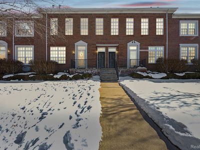 43039 Strand Dr, Sterling Heights, MI, 48313