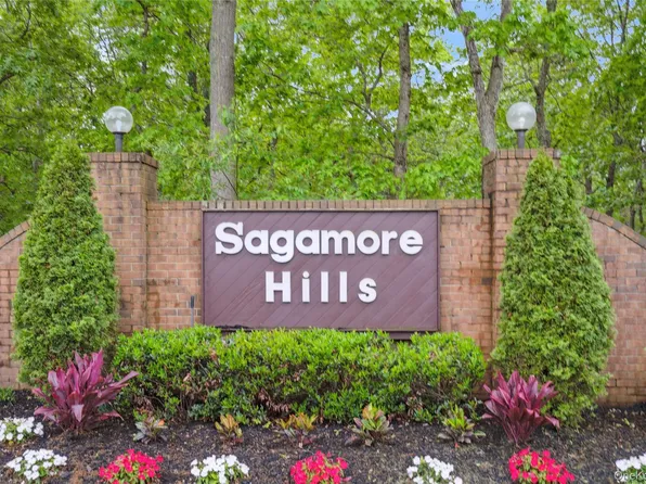 221 Sagamore Hills Drive #221, Port Jefferson Station, NY 11776