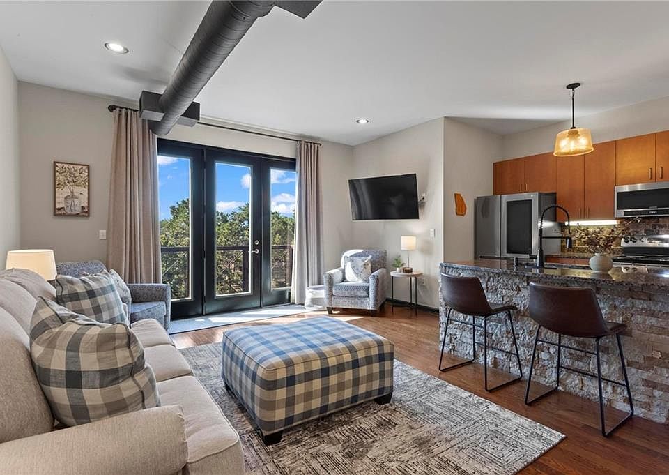 1st image of 5300 Peachtree Rd Unit 4514