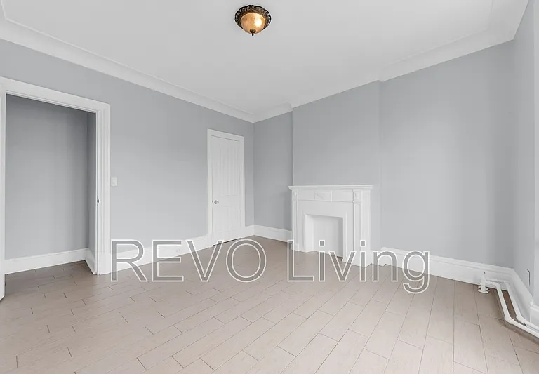 477 King St E #463 — Photo 6