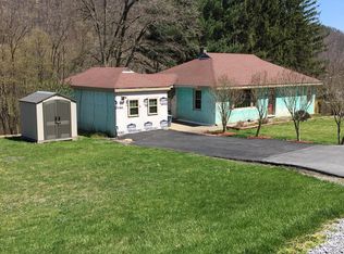 1120 Renovo Rd, Mill Hall, PA 17751