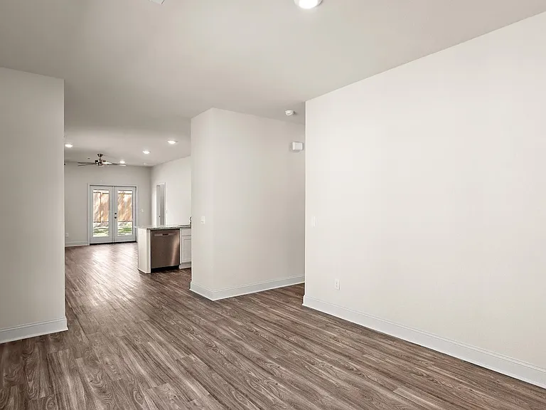 419 Hidden Reed Ct — Photo 9