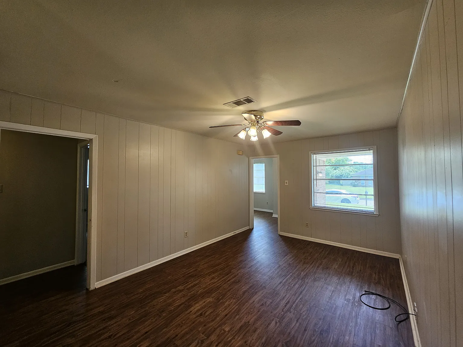 3 bed, 1201 sqft, $1,575 — Photo 4