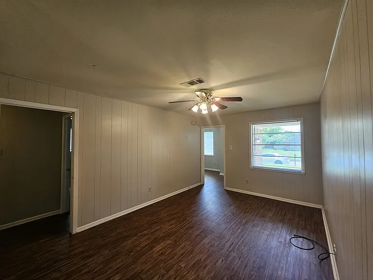 5150 Dawn Dr — Photo 4