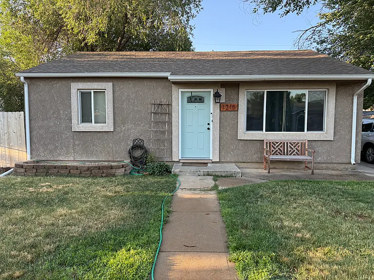 1215 Bristol Ave — Photo 4