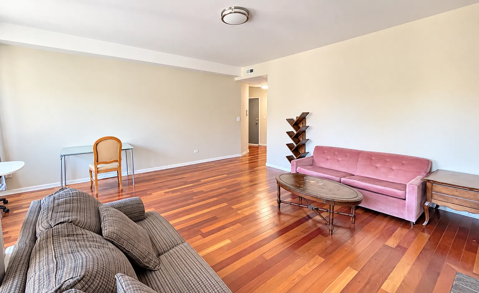 3 bed, 1800 sqft, $2,750 — Photo 3