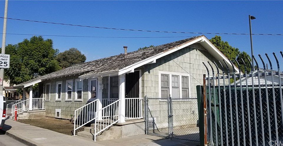 1st image of 812 N Neptune Ave