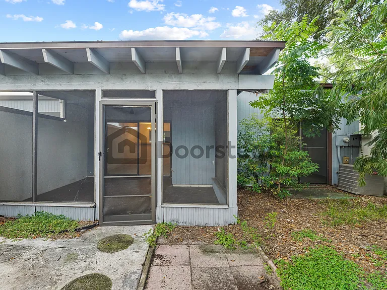 2434 Barbados Dr — Photo 22