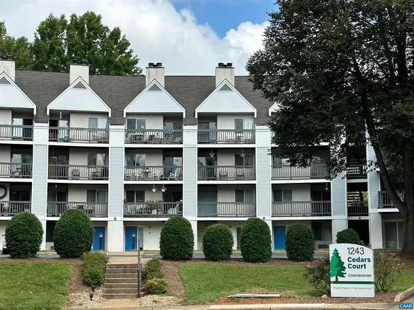 1243 Cedars Ct APT B5, Charlottesville, VA 22903