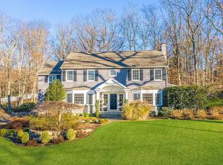 4 Saddle Ridge Rd, Ho Ho Kus, NJ 07423