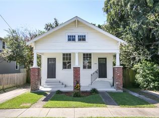 6120 Burgundy St, New Orleans, LA 70117