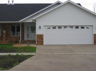 4790 Pines Cir, Grand Forks, ND 58201