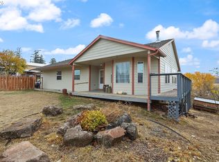 783 NE 1st St, Dufur, OR 97021