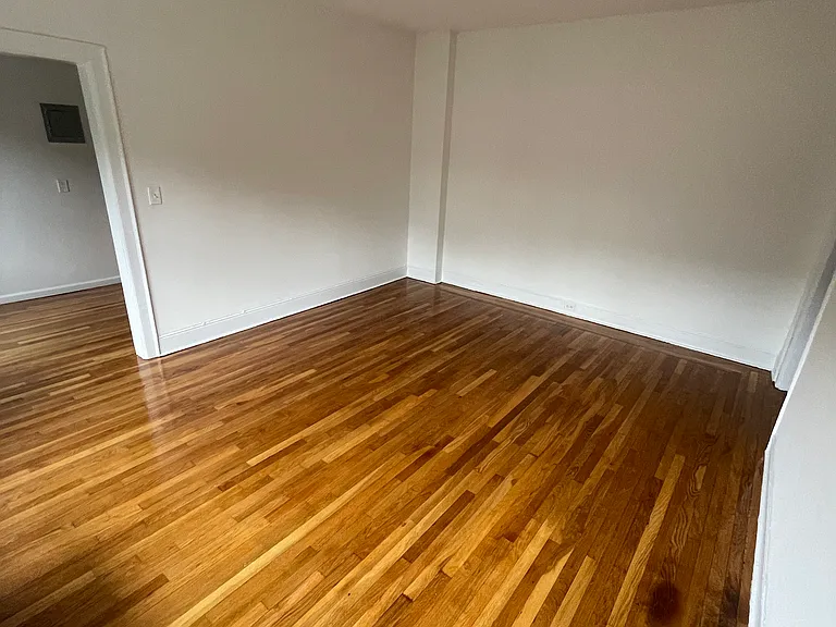 119 carpenter Avenue — Photo 7
