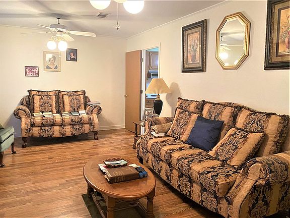 4th image of 113 Woodville Dr