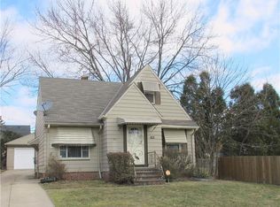 18413 Edinboro Ave, Maple Heights, OH