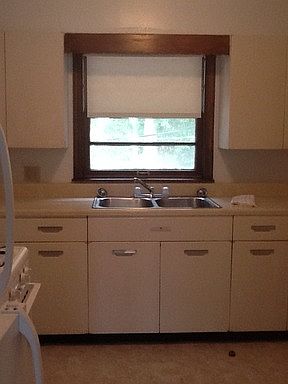 3rd image of 1031 Turner Blvd APT 3