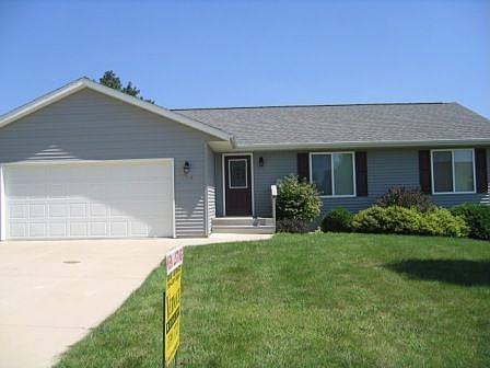 1st image of 706 Blue Jay Ct