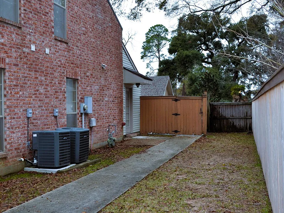 319 Artisan Rd #A
