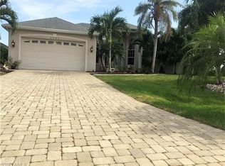 2922 SW 26th St, Cape Coral, FL 33914