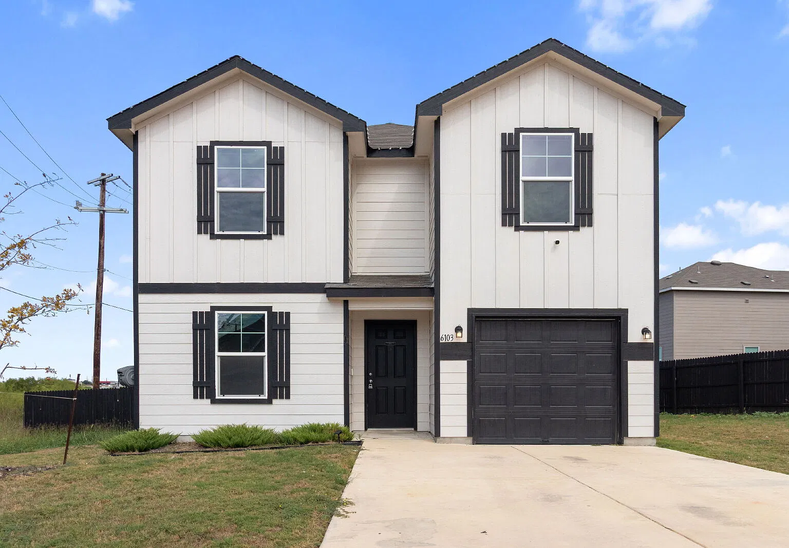 4 bed, 3.0 bath, 1995 sqft, $1,800 — Photo 1