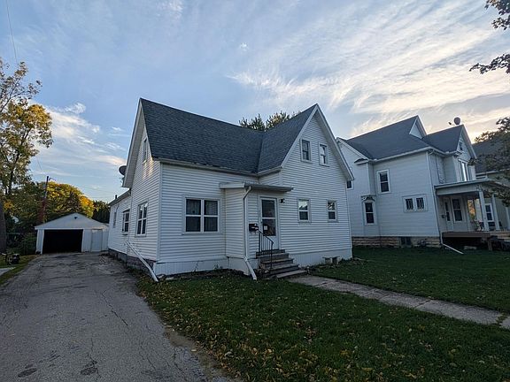 2nd image of 242 E Merrill Ave