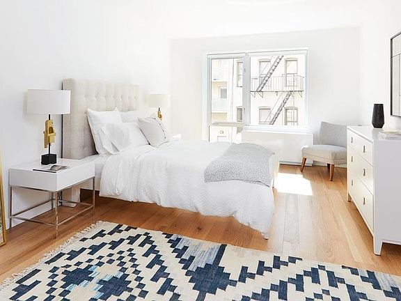 4th image of 4129 24th St APT 6G