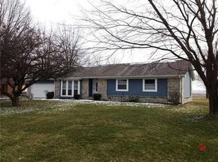 1299 Fox Trail Dr W, New Palestine, IN