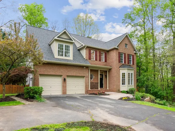 1285 Monroe St, Herndon, VA 20170