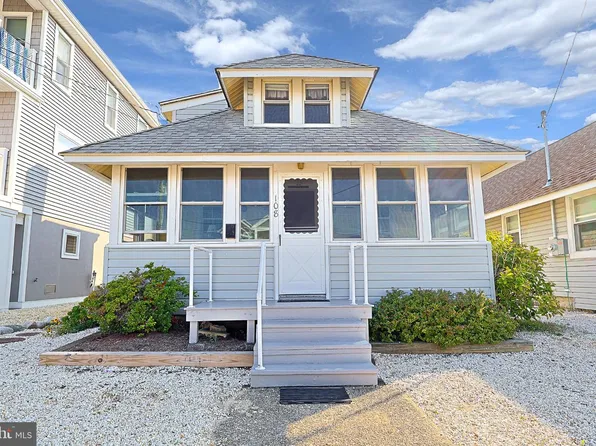 108 E 20th St, Ship Bottom, NJ 08008