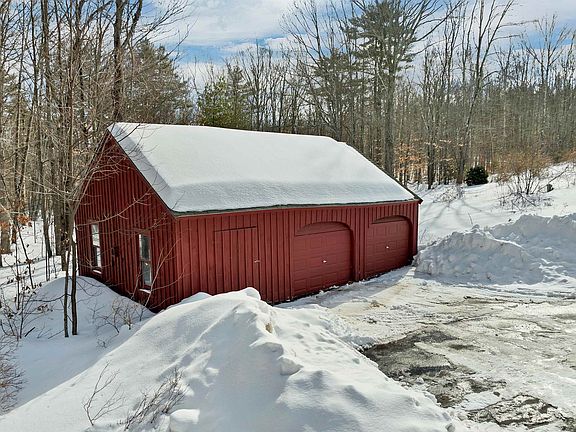 4th image of 11 Birch Ledge Road
