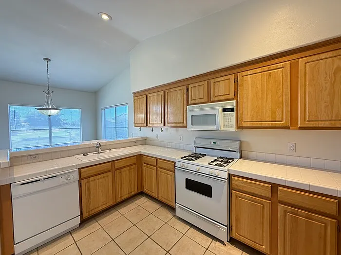 4901 Black Bear Rd #202-14 — Photo 6